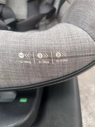 Silla de coche Joie gris