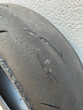 Dunlop GP Racer D212 Delantero + regalo Trasero