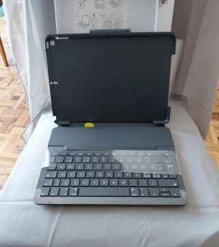 Funda Logitech Slim Folio iPad Air 3ª Gen