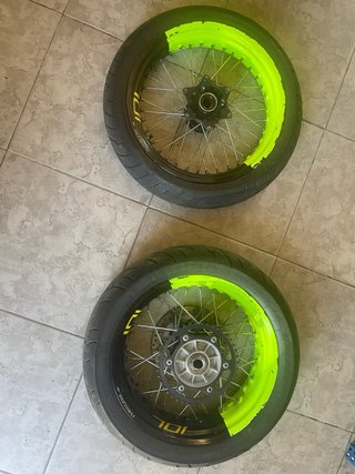 llantas supermotard husqvarna 701 ktm 690