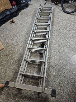 Escalera Kettal 3 tramos 9m