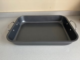 Bandeja de horno metálica Nueva a estrenar