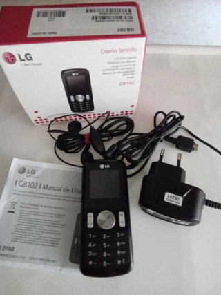 Teléfono LG GB102 Negro