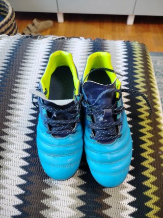 Botas de fútbol- rugby niño