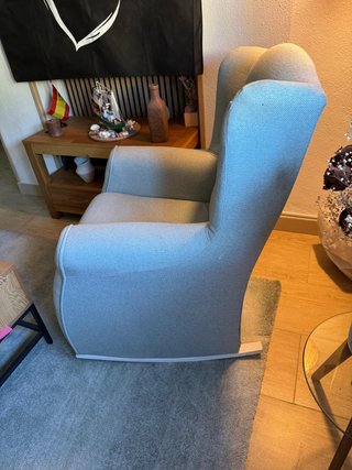 Sillón beige de tela