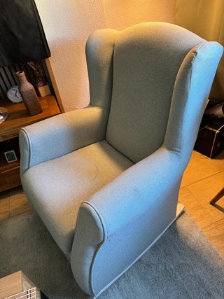 Sillón beige de tela