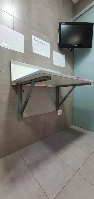 Mesa abatible pared blanca 80x55 cm