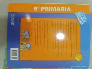 Holiday English 5.º Primaria. Student's Pack 3r...