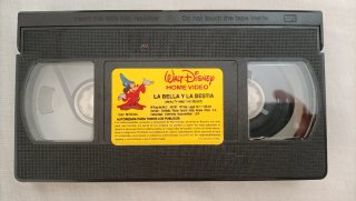 Lote 7 Cintas VHS Disney y Universal.