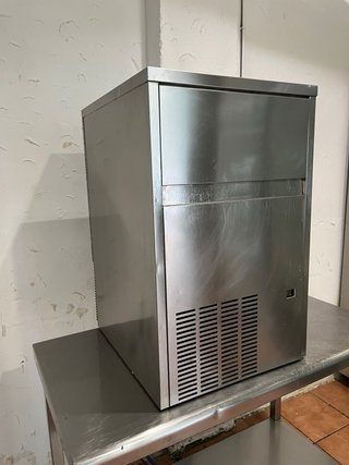 Máquina de hielo Italiana 48kg/24h