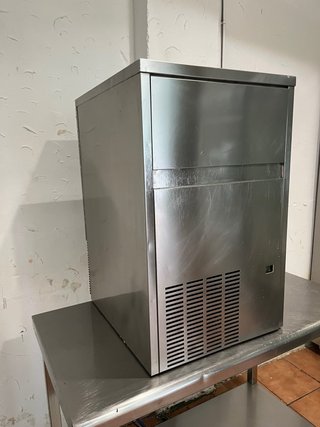 Máquina de hielo Italiana 48kg/24h