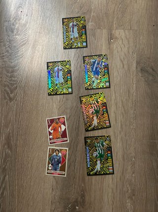 Cromos Momentum y Extra Mundial 2022 7€ cada uno