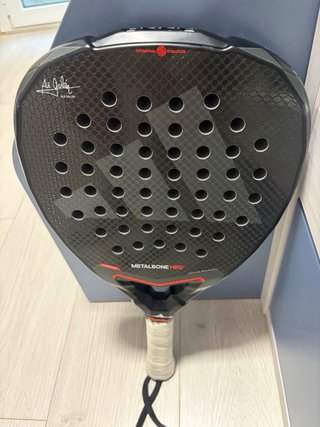 Pala de pádel Metalbone HRD