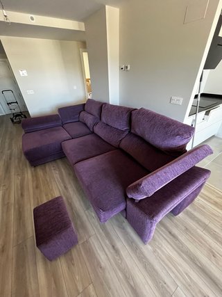 ¡Urge venta! Sofá modular morado de tela
