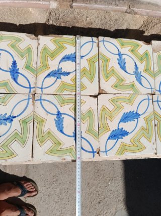 Azulejos antiguos pintados a mano