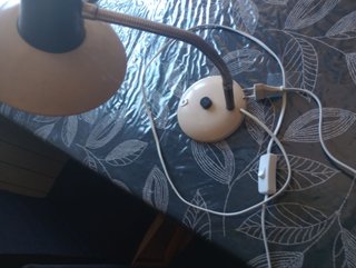 Lampada da tavolo vintage beige