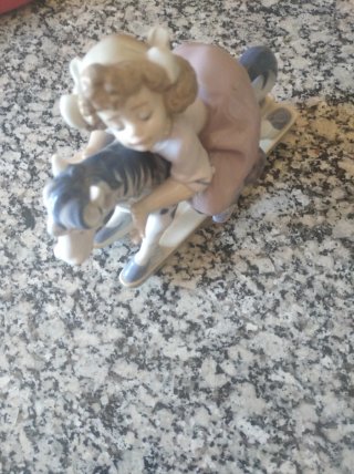 Figura Lladro Niña Caballito
