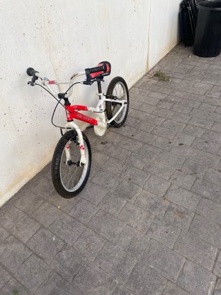 Bicicleta Monty BMX Infantil Roja y Blanca