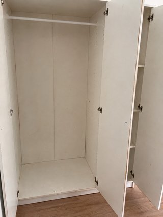 Armario blanco Ikea 3 puertas