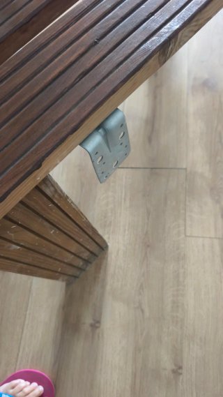 Banco exterior de madera hecho a mano