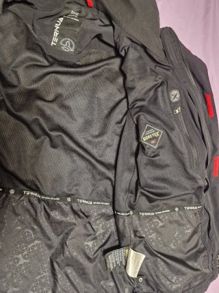Chaqueta Ternua Gore Tex Roja Talla S