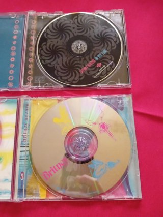 Lote 2 CDs Britney Spears: In The Zone, Britney