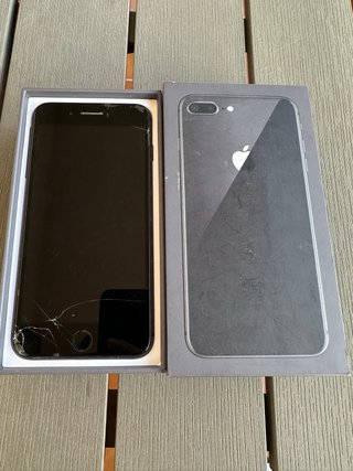 iPhone 8 Plus Negro Espacial