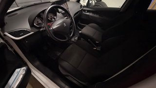 Peugeot 207 2008 114.000 km PREMIUM + PANTALLA