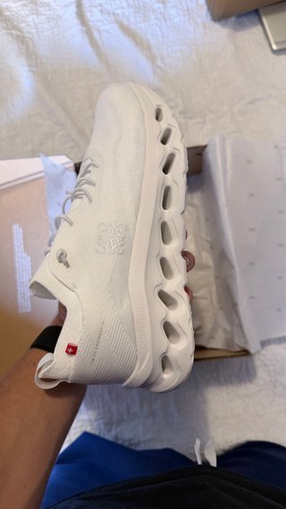 On Running x Loewe Cloudtilt Blancas