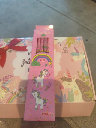 Caja Unicornio: Estuche, Pegatinas y Lápices