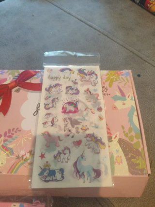 Caja Unicornio: Estuche, Pegatinas y Lápices