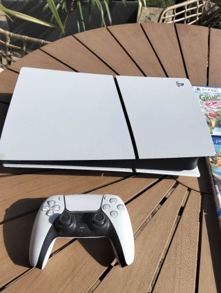 Consola PS5 + 8 Juegos