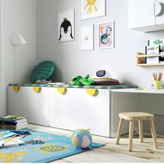 Baúl Ikea verde y multicolor