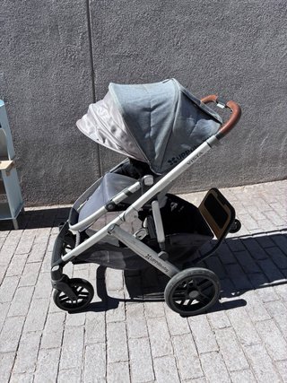 Silla de paseo UPPAbaby Vista gris