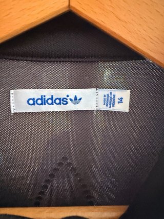 Chaqueta Adidas Negra con Tachuelas