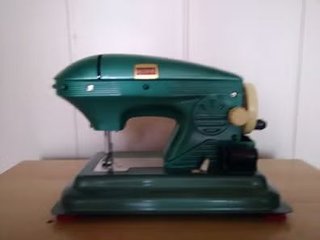 Máquina de coser de juguete Eureka