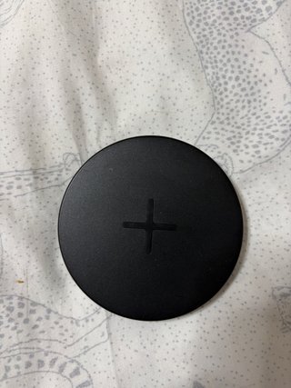 Base de carga inalámbrica negra