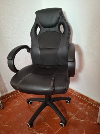 Silla de escritorio gamer negra