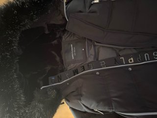Abrigo Supply & Demand Negro