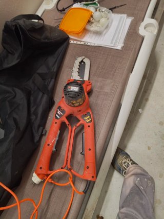 Motosierra Black+Decker Eléctrica