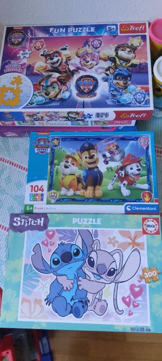 Lote 2 Puzzles Patrulla Canina y Stitch