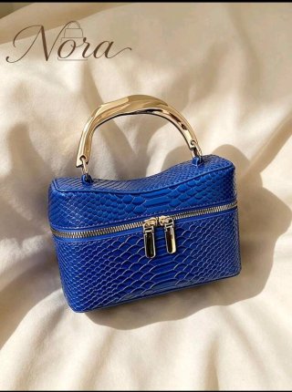 Borsa quadrata effetto pitone blu