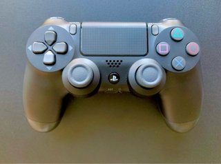 PS4 Slim 1TB HDR