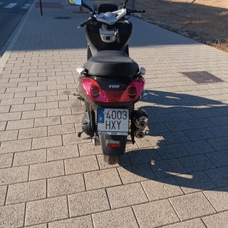 TGB Maxiscooter 125cc Negra