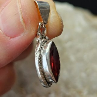 Colgante Plata 925 con Rubí
