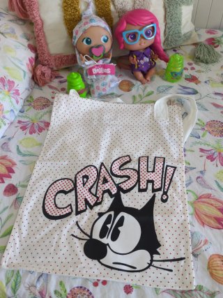 Lote de 2 muñecas Bellies con accesorios
