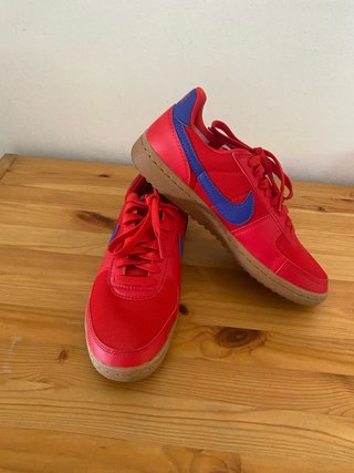 Zapatillas Nike Rojas y Azules