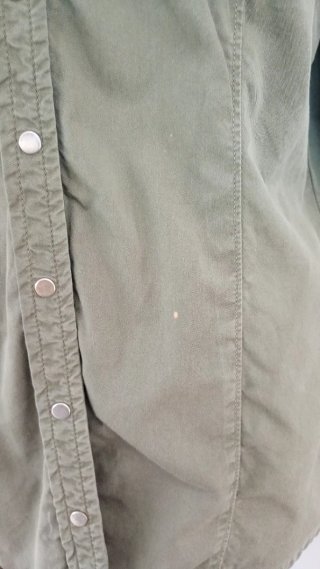 Camisa Stradivarius verde militar