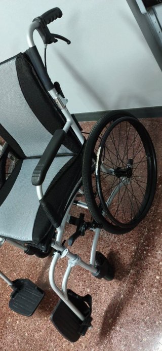 Silla de ruedas, ayudas Dinámicas.
