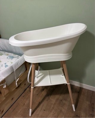 Bañera bebé moderna con soporte